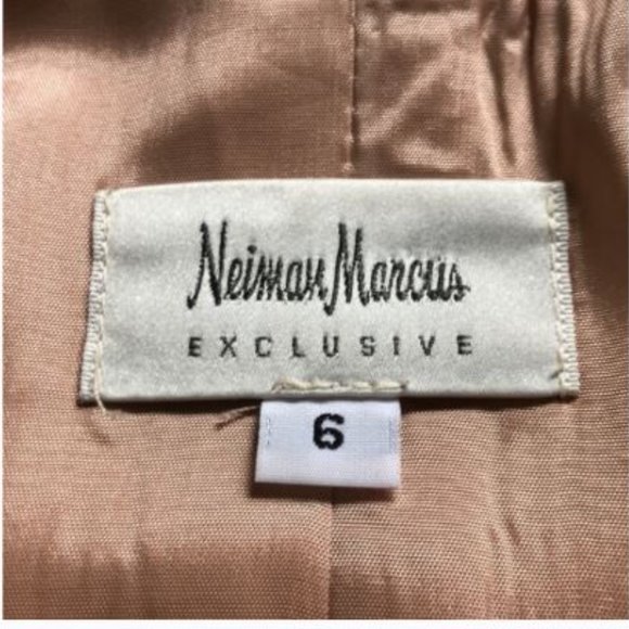 Neiman Marcus Blush Blazer - Picture 11 of 16